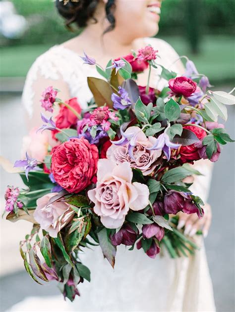 Wow Factor Florals Our Guide To Oversized Bridal Bouquets Onefabday