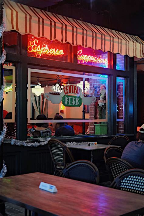 Ivy's Life: CENTRAL PERK SINGAPORE