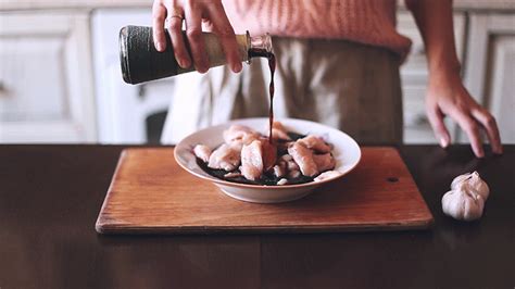 mesmerizing cinemagraphs of food preparation in action 51 s