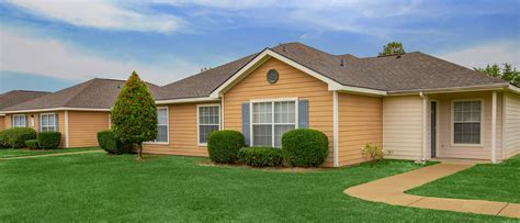 Parkview holiday apartments / find self catering suites and apartments for holiday rentals in remote corner is a family owned and run accommodation tucked away in a gorgeous garden setting. Parkview Gardens Townhomes - Apartments in Tyler, TX