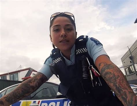 Nz Police Disappointed That Auckland Officer Is Objectified On Social