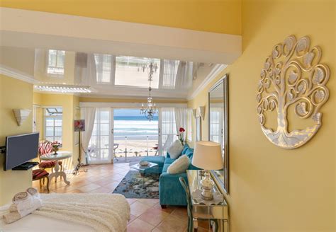 Cape floral region protected areas is minutes away. Haus am Strand in Wilderness, Garden Route