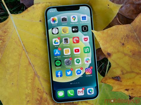 Iphone 12 Review The One To Buy Mobilesyrup Canada News Media