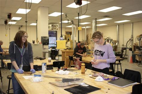 Cutting Edge Creativity At Maker Space The Arapahoe Pinnacle