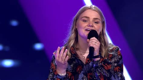 Karlijn Luisman Uit Hardenberg In ‘blind Auditions Van The Voice