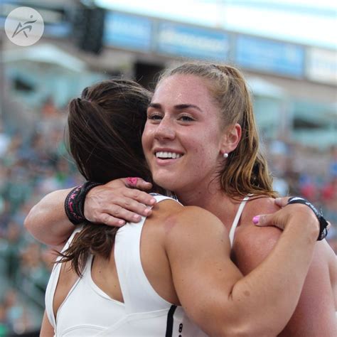 brooke wells at the 2015 crossfit games
