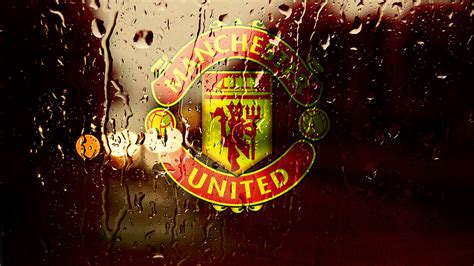 Manchester United Rain Fall Desktop Wallpaper Pc Desktop Wallpaper
