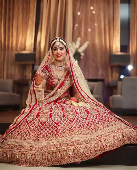 Pinterest Bhavi91 Bridal Lehenga Red Indian Bridal Indian Bridal Outfits