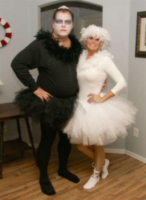 Easy Homemade Halloween Couples Costume The Black Swan Blackswan