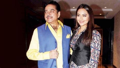 Sonakshi Sinha Opens Up On Father Shatrughan Sinha Quitting Bjp Its Too Late Shouldve Done