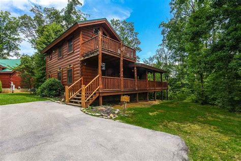 Maybe you would like to learn more about one of these? Bear Tracks - Pigeon Forge - Wyndham Vacation Rentals - 2 ...