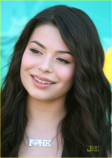 Her favorite themes to explore are family dysfunction. Miranda Cosgrove - Teen Choice Awards 2009 | Photo 248741 ...