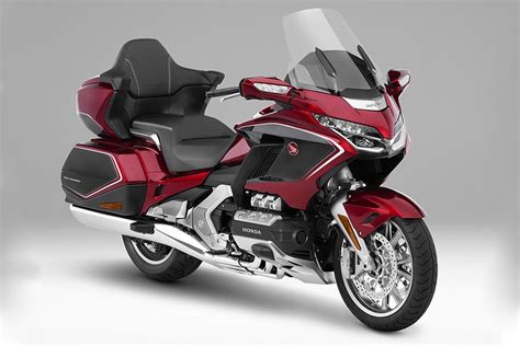 Gold wings feature shaft drive, and a flat engine. Honda Gold Wing motorcycle gains integration with Android Auto - Inceptive Mind