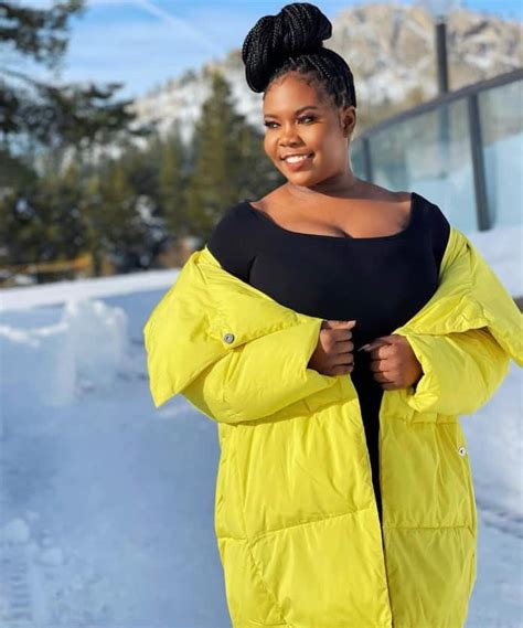 Black Sherif S Beautiful And Curvy Girlfriend Wows Netizens With Gorgeous Pictures Showing Her