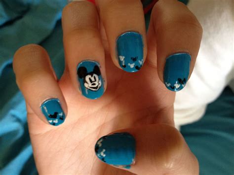 Mickey Mouse Nail Art Mickey Mouse Nail Art Nails Mickey Mouse Nails