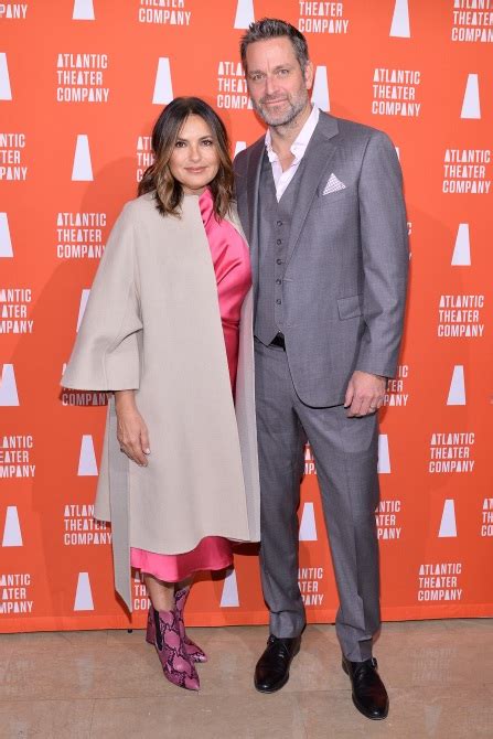 Yes Mariska Hargitay Is Married To Charles From ‘younger—heres A Look At Their Relationship