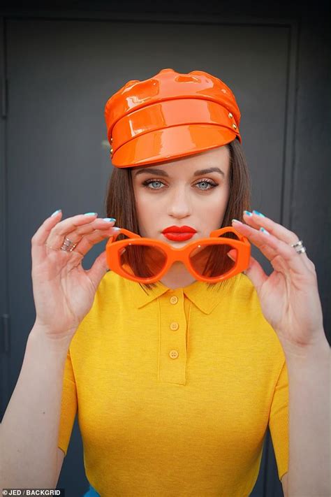 Jul 01, 2021 · the kissing booth 3 is almost here and the official poster was just released!. Joey King rocks a bright ensemble in a color blocking ...