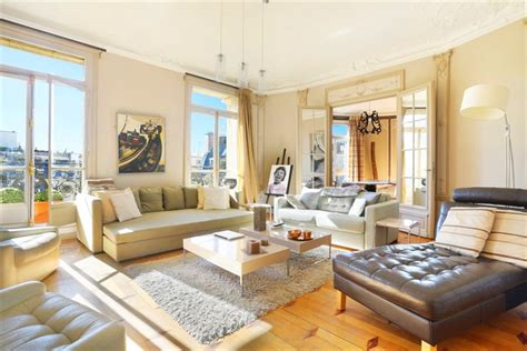 Authentic Beauty Of A Parisian Apartment Decor