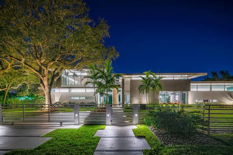 Modern Miami Florida Home 2048 × 1366 Video Tour In Comments R
