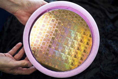 Esa Integrated Circuits On Silicon Wafer