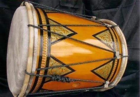 Kekayaan itu budaya yang kita punya sangatlah banyak mulai dari seni budaya tari, dan juga seni musiknya. 14 Alat Musik Tradisional Sumatra Barat dan Cara Memainkannya - Tambah Pinter