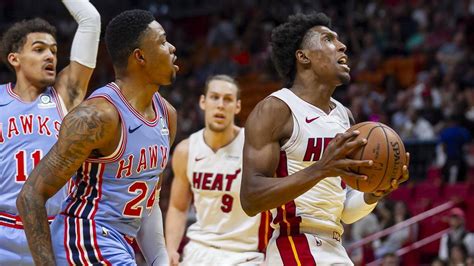 Heat Beats Hawks Behind Special Night For Dwyane Wade Miami Herald