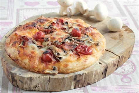 Pizza prosciutto e funghi | Ricetta | Ricette, Cibo e Idee alimentari