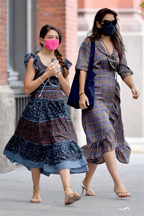 katie holmes with her daughter suri out in nyc 10 gotceleb