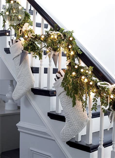 31 Gorgeous Indoor Décor Ideas With Christmas Lights Interior