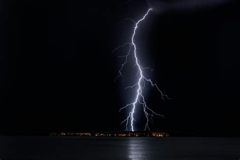 Lightning Strike On City · Free Stock Photo