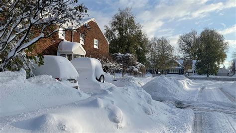 Buffalo Snowstorm Massive Snowfall Buries Cars Ctv News