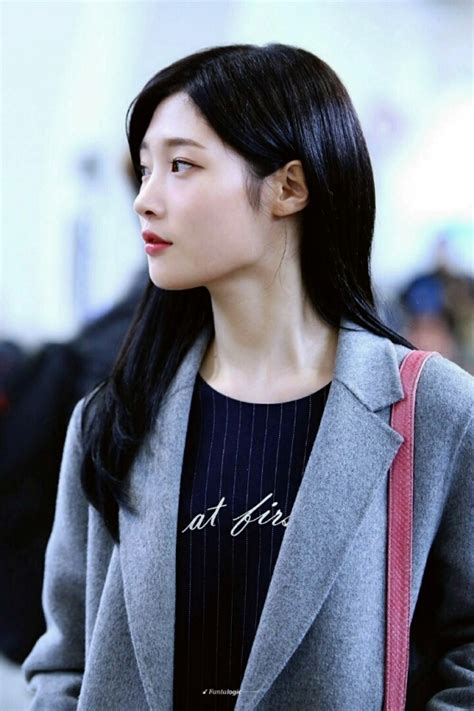 This topic is now archived and is closed to further replies. DIA Chaeyeon Airport Fashion - Official Korean Fashion