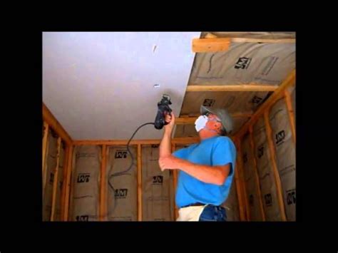 By making some adjustments and following some tricks, you can hang drywall on the ceilings effectively. Hang Drywall on the Ceiling by Yourself | Hanging drywall ...