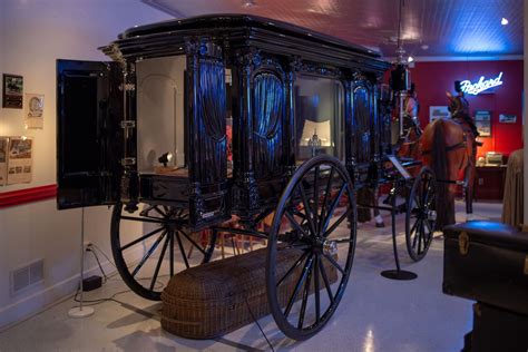 Peoples Mortuary Museum displays vintage hearses and grisly tools in