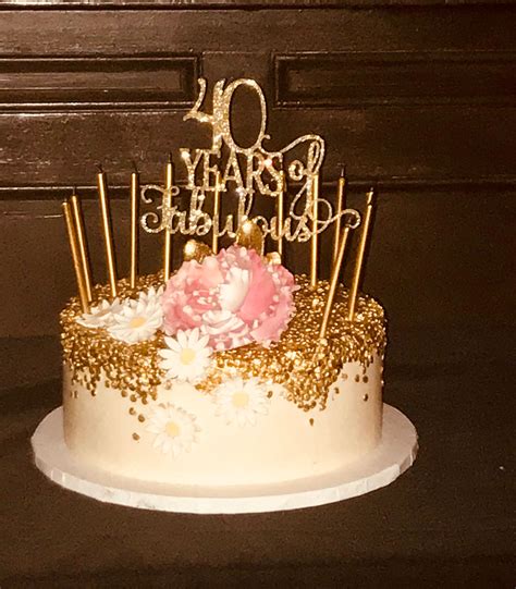 Gold And White 40th Birthday Cake 40th Birthday Cakes 40th Birthday