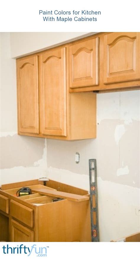 The medium maple includes colors usually are the combination of light and darker colors like lemon yellow or we can combine dark colors with pastel actually there are several ideas for kitchen paint colors with cherry cabinets that we can choose. Paint Color Advice for Kitchen With Maple Cabinets ...