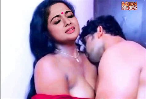 Actress Kavya Madhavan Topless Neck Kiss In Movie Xhamster