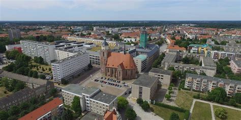 56 häuser zur miete in dessau ab 205 € / monat. Einwohnerzahl: Dessau-Roßlau sinkt unter die 82.000er ...