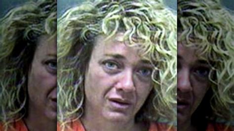 Tragic Details About Lisa Robin Kelly