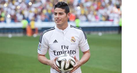 He played in 29 league games, scoring on 13 occasions and assisting 13 times. James Rodriguez au Real Madrid : le transfert en images