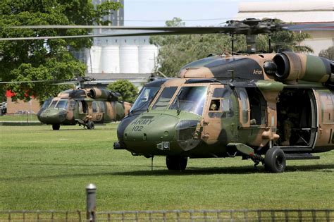 Australia Puts Black Hawk Helicopter Fleet Up For Sale Defense Brief