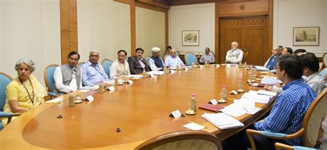 prime minister meets top scientific officials of government of india