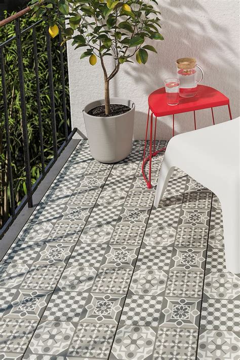 Der anbieter hat praktische terrassenfliesen im sortiment, die sich innerhalb einer kurzen zeit verlegen lassen. MÄLLSTEN Bodenrost/außen - grau/weiß - IKEA Deutschland ...