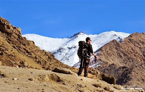 Must Do Adventure Activity In India Trekking In Ladakh Travelseewrite