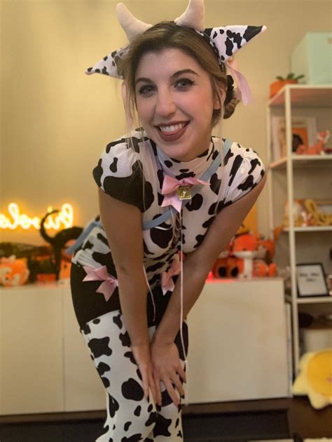 😍🐮🎃 Frivvi Looking Damn Good In Her Halloween Costume R Moresexyasmrgirls