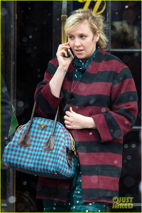 Photo Lena Dunham Shares Nightgowns With Taylor Swift 02 Photo 3261482 Just Jared
