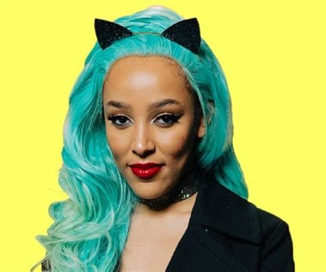 Doja Cat Weight And Height Cat Meme Stock Pictures And Photos
