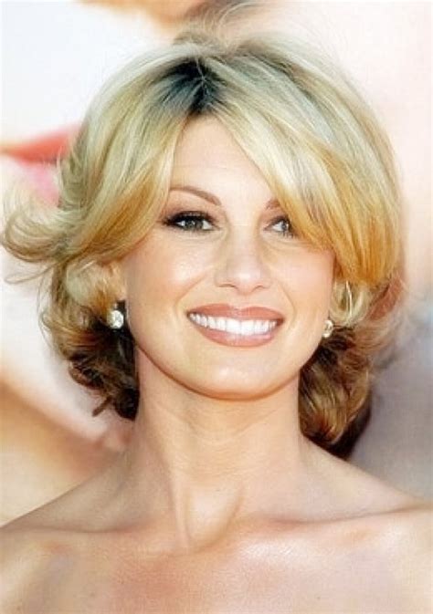 Short Hairstyles For 40 Year Old Woman 2024 A Guide To Timeless Beauty