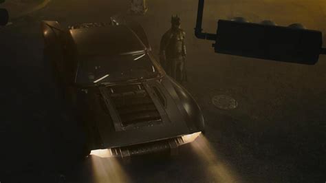 First Look At Robert Pattinsons Batmobile In ‘the Batman