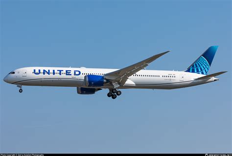 N13013 United Airlines Boeing 787 10 Dreamliner Photo By Sierra